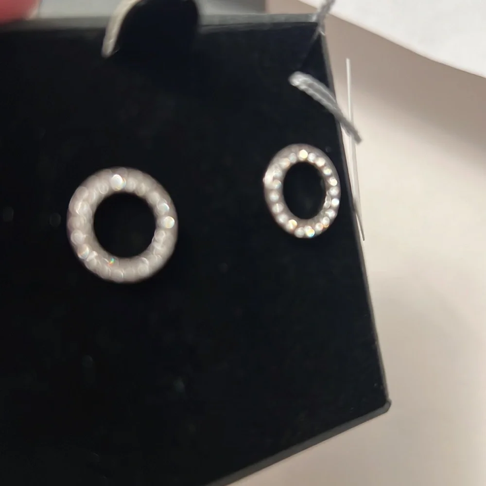 Nic & Syd Silver Swarovski Crystal Earrings 1/2” round Circle_3